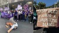 Queman piñata de Cuahtémoc Blanco en la marcha 8M en la CDMX