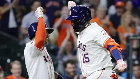 Isaac Paredes conecta cuadrangular en la victoria de los Astros ante los Blue Jays