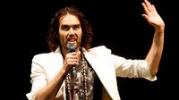 Russell Brand es acusado de violación y agresión sexual