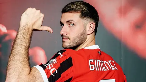 Santiago Giménez revela por qué eligió el 7 con el AC Milan: “Es el número perfecto”