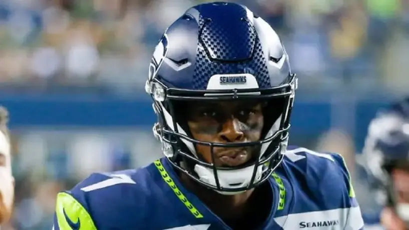 Raiders apuestan por Geno Smith con una millonaria extensión de contrato