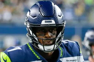 Raiders apuestan por Geno Smith con una millonaria extensión de contrato