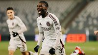 Ajax se lleva la ventaja ante Union Saint-Gilloise con anotación de Jorthy Mokio