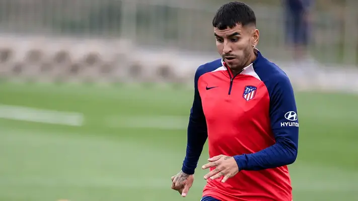 Ángel Correa recibe suspensión de cinco partidos por insultos al árbitro en LaLiga