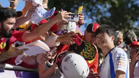 Zak Brown lanza dardo a Red Bull y destaca a Yuki Tsunoda por encima de Liam Lawson
