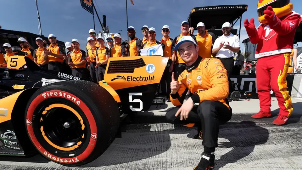 Pato O'Ward logra la pole position en la segunda fecha de la IndyCar Series