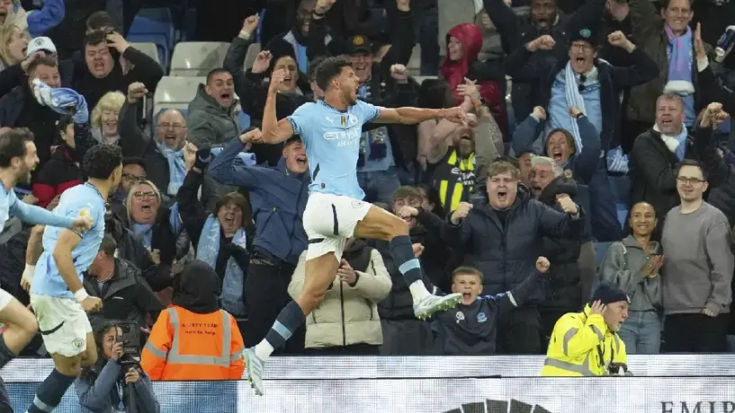 Manchester City con agónico triunfo frente a un Aston Villa que se aleja de puestos europeos