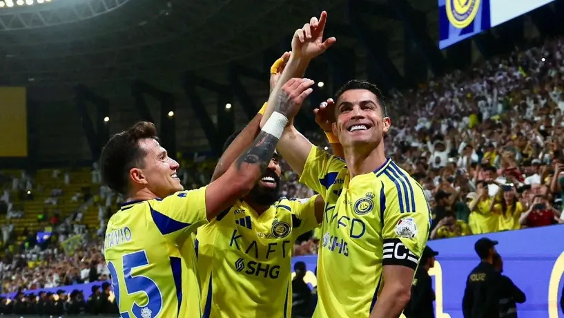 ¡Digno del Puskas! Cristiano Ronaldo marca golazo y doblete para remontada de Al Nassr
