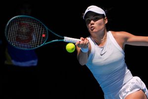 Policía de Dubái detiene a hombre que causó angustia a Raducanu en torneo