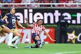 Chivas Femenil impone condiciones y toma ventaja ante Pumas en los Cuartos de Final