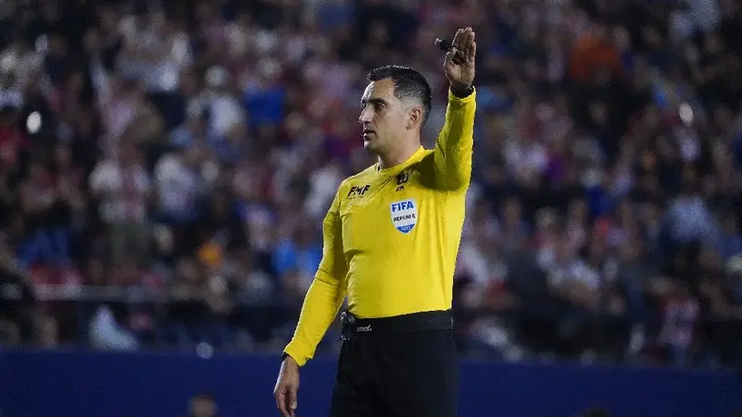 Rosario López, árbitro de Pumas vs Monterrey, será citado ante la Comisión de Arbitraje