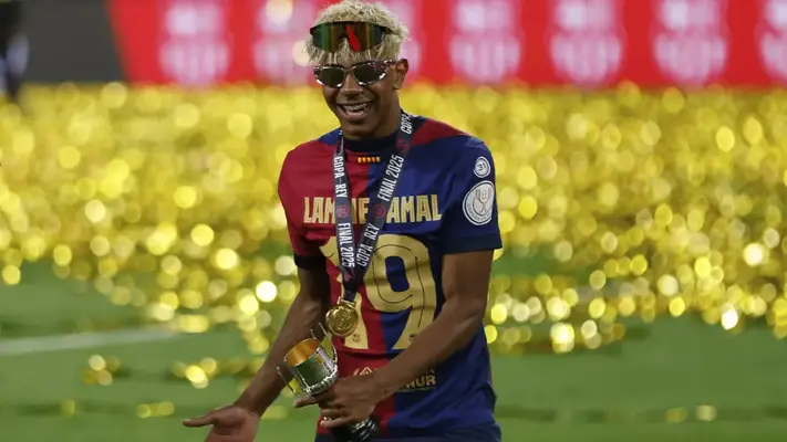 Lamile Yamal llegó a los 100 juegos con el Barcelona