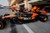 McLaren lidera las últimas prácticas en Bahréin; Hadjar superó a Verstappen