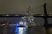 Buque mexicano de escuela ARM Cuauhtémoc choca con el Puente de Brooklyn en Nueva York