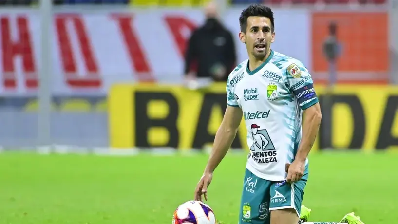 Fernando Navarro explota contra FIFA tras caso León: 'Son una burla'