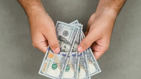 ¿Cambiarás dólares? Recupera terreno el peso este viernes 7 de marzo