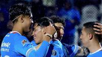 Cruz Azul derrota 3-1 al León en partido amistoso