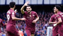 Manchester City vence a Everton y mantiene vivas las esperanzas de clasificar a Champions League