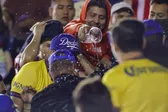 Aficionados entre América y Chivas protagonizaron salvaje riña afuera del Ciudad de los Deportes