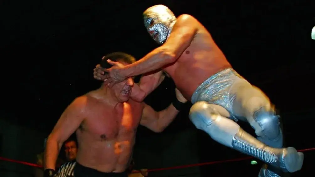 Pelea entre Black Terry y El Hijo del Santo | @ElHijodelSanto