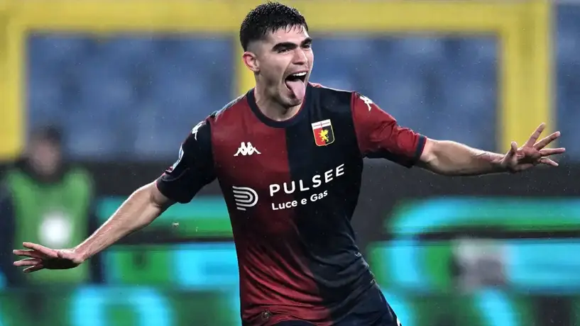 Johan Vásquez le da dramático empate al Genoa ante Empoli
