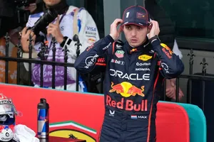 En McLaren ven viable que Max Verstappen salga pronto de Red Bull
