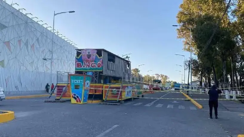 Encuentran 'encobijados' en la entrada de la Feria de Puebla