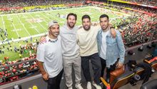 Lionel Messi asiste al Super Bowl LIX con Luis Suárez,  Sergio Busquets y Jordi Alba