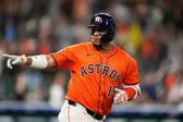 Paredes conecta jonrón en la novena y Astros vencen 2-1 a Royals