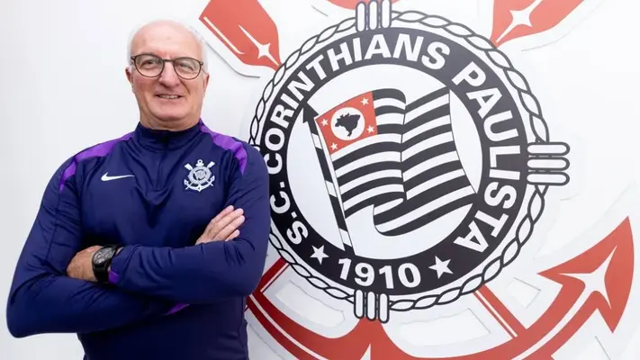 Dorival Júnior, exentrenador de Brasil, presentado como nuevo DT de Corinthians