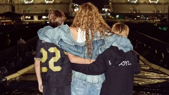 Hijo de Shakira sorprende a los aficionados al portar jersey del Tri de 'Piojo' Alvarado