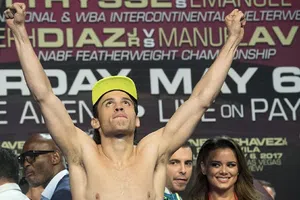 Julio César Chávez anuncia regreso de su hijo al cuadrilátero