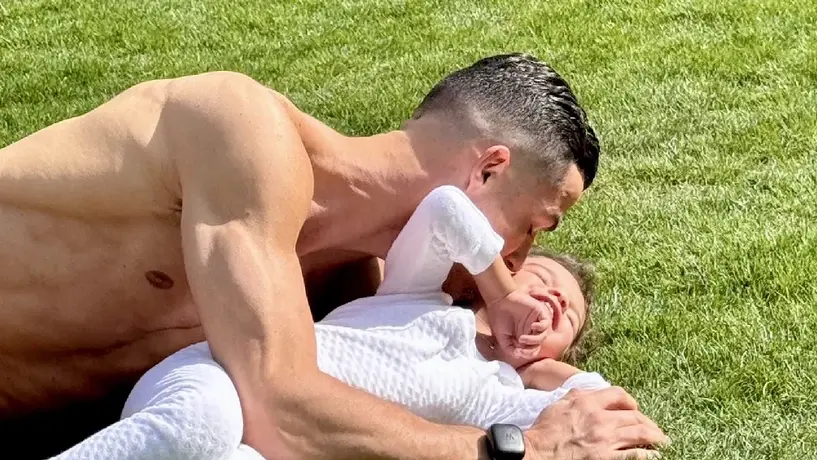 ¡Ese es mi Comandante! Cristiano Ronaldo se luce con gran propina en un hotel