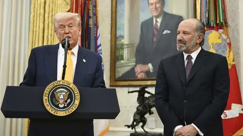 Trump suspenderá aranceles a México y Canadá en productos del T-MEC durante un mes