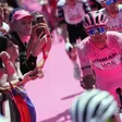 Isaac del Toro se mantiene líder del Giro de Italia tras quedar segundo en la Etapa 11