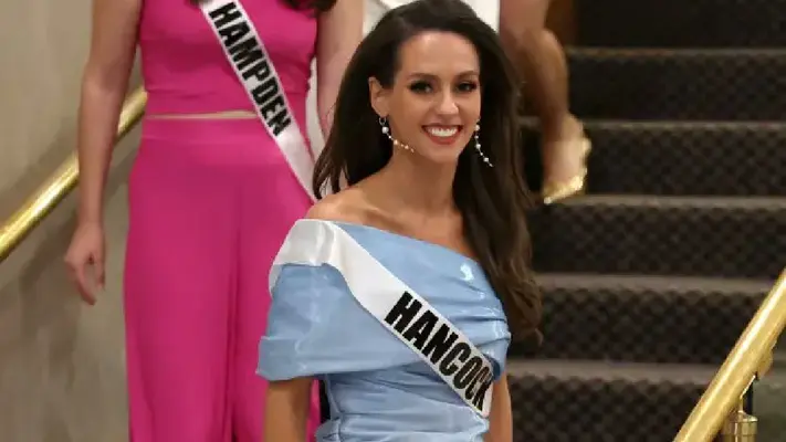 Jordon Hudson, novia de Bill Belichick, se quedó a la orilla de ganar el concurso Miss Maine