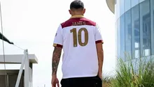 ¿Se olvida de León? James Rodríguez posa con camiseta de Deportes Tolima