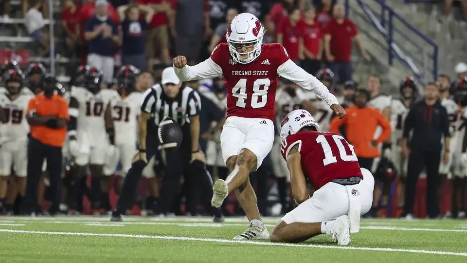 Abraham Montaño, pateador mexicano, fue invitado al minicamp de los Giants