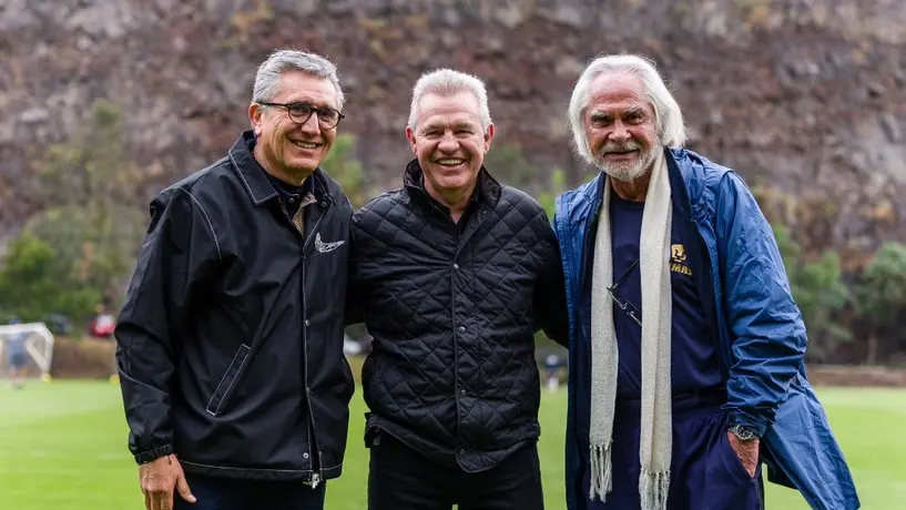 ¡Presente en Cantera! Javier Aguirre asistió al entrenamiento de los Pumas