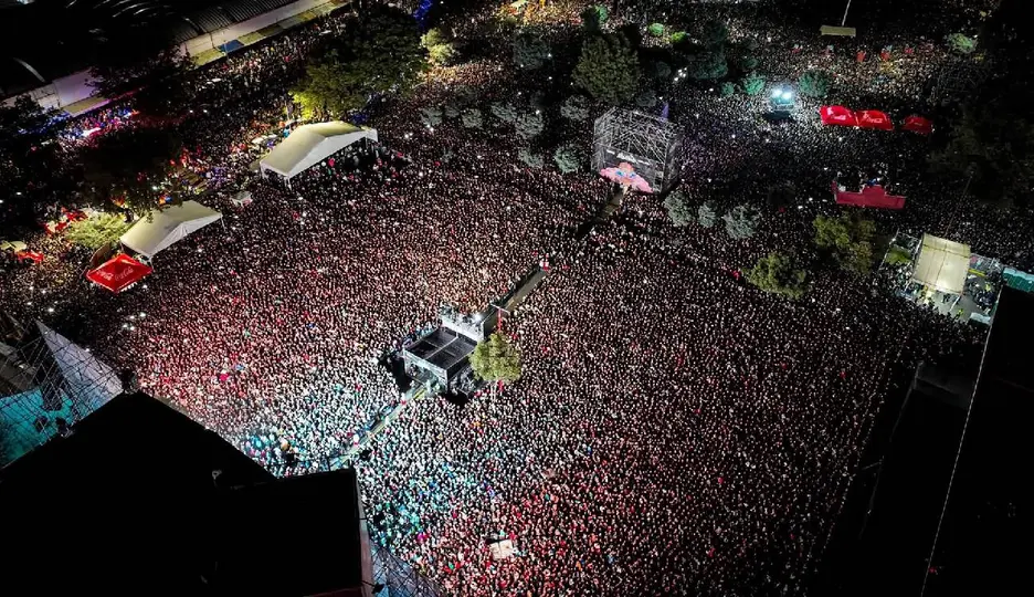 El portazo marcó el concierto del Alfeñique 2026 / @TolucaGob