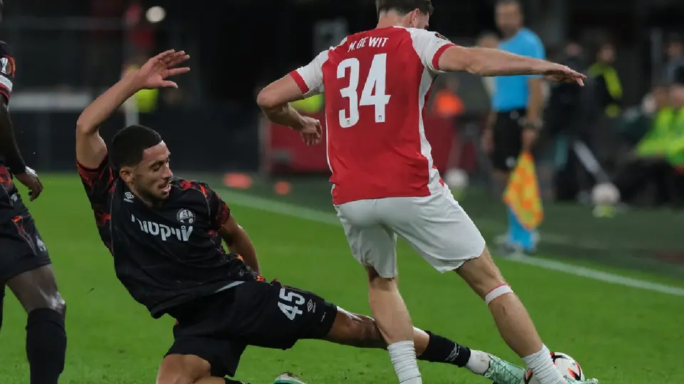 AZ Alkmaar vs Hapoel en Europa League | AP