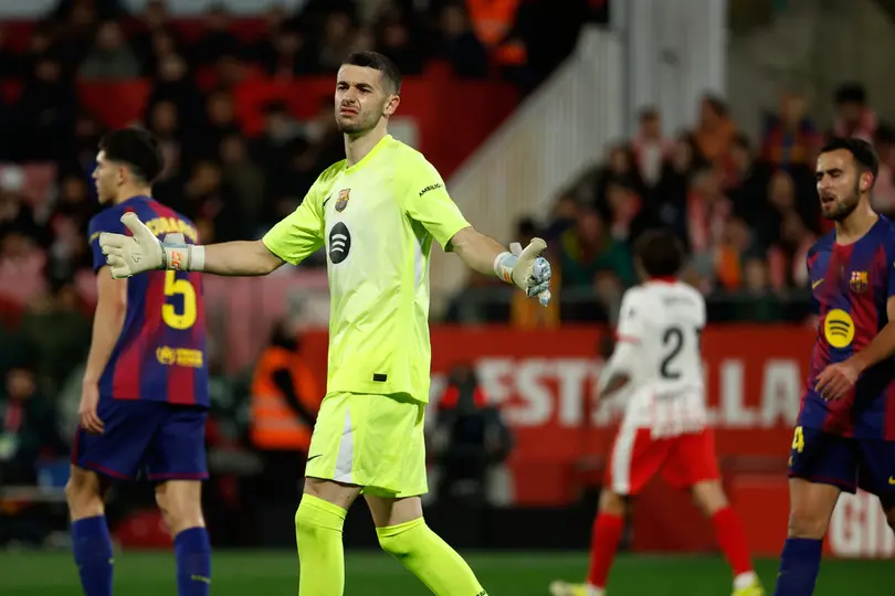 Joan García en lamento durante el partido de Barcelona ante Girona | AP