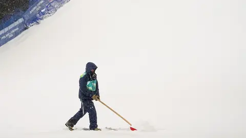 Intensa nevada en Milano-Cortina 2026 l AP