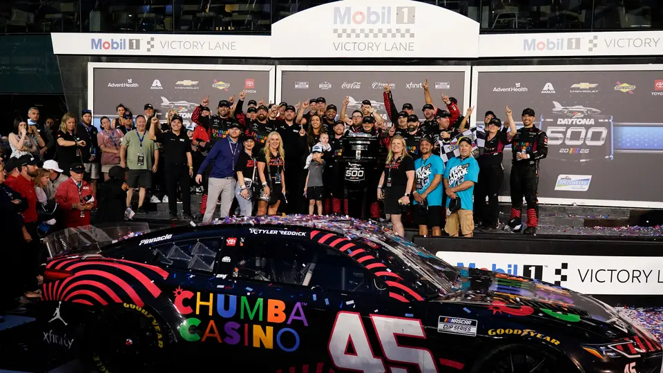 El equipo de Jordan festeja el triunfo de Reddick | AP