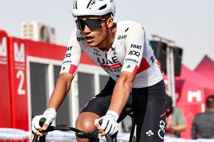 Isaac del Toro se mantiene en el Top 10 del UAE Tour tras la segunda etapa