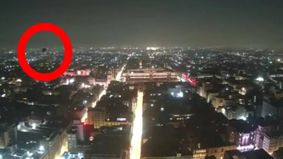 El video fue grabado desde la Torre Latino de la Ciudad de México/X: @webcamsdemexico