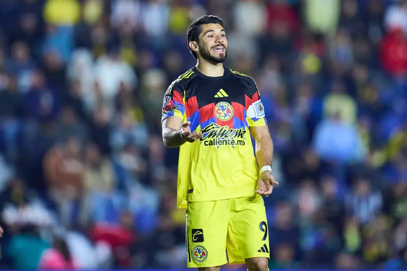 Henry Martín, lanza un reclamo en el juego de Liga contra Monterrey l MEXSPORT