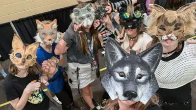 ¿Qué son los therians y en qué se diferencian de los furros? La identidad animal que es tendencia en 2026