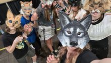 ¿Qué son los therians y en qué se diferencian de los furros? La identidad animal que es tendencia en 2026