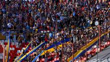 ¡Como en Coldplay! Captan infidelidad en pleno partido de Atlético San Luis